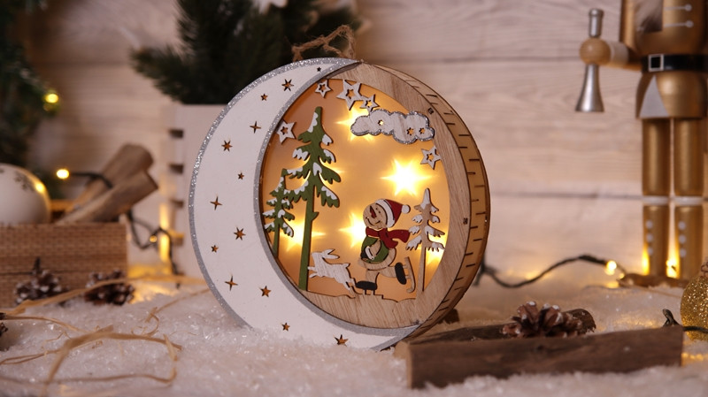 Božična LED veriga+sneženi mož, lesena, na baterije Timer 6+18h, 6LED, 3000K, 2xAAA