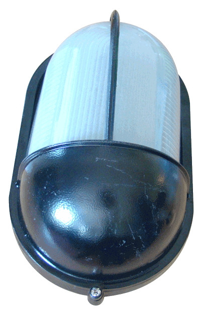 Ladijska svetilka, pokrita, ovalna, kovinska, 230V, E27, max. 100W, IP44, bela