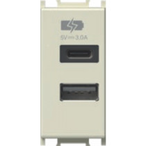 Polnilnik USB 5V 3,0A 1M IW