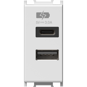 Polnilnik USB 5V 3,0A 1M MW