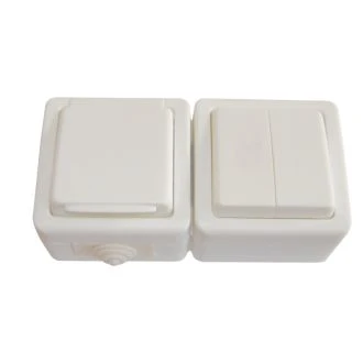 Nadometno dvojno izmenično stikalo z vtičnico 16A/250V, IP54, TR-PH10